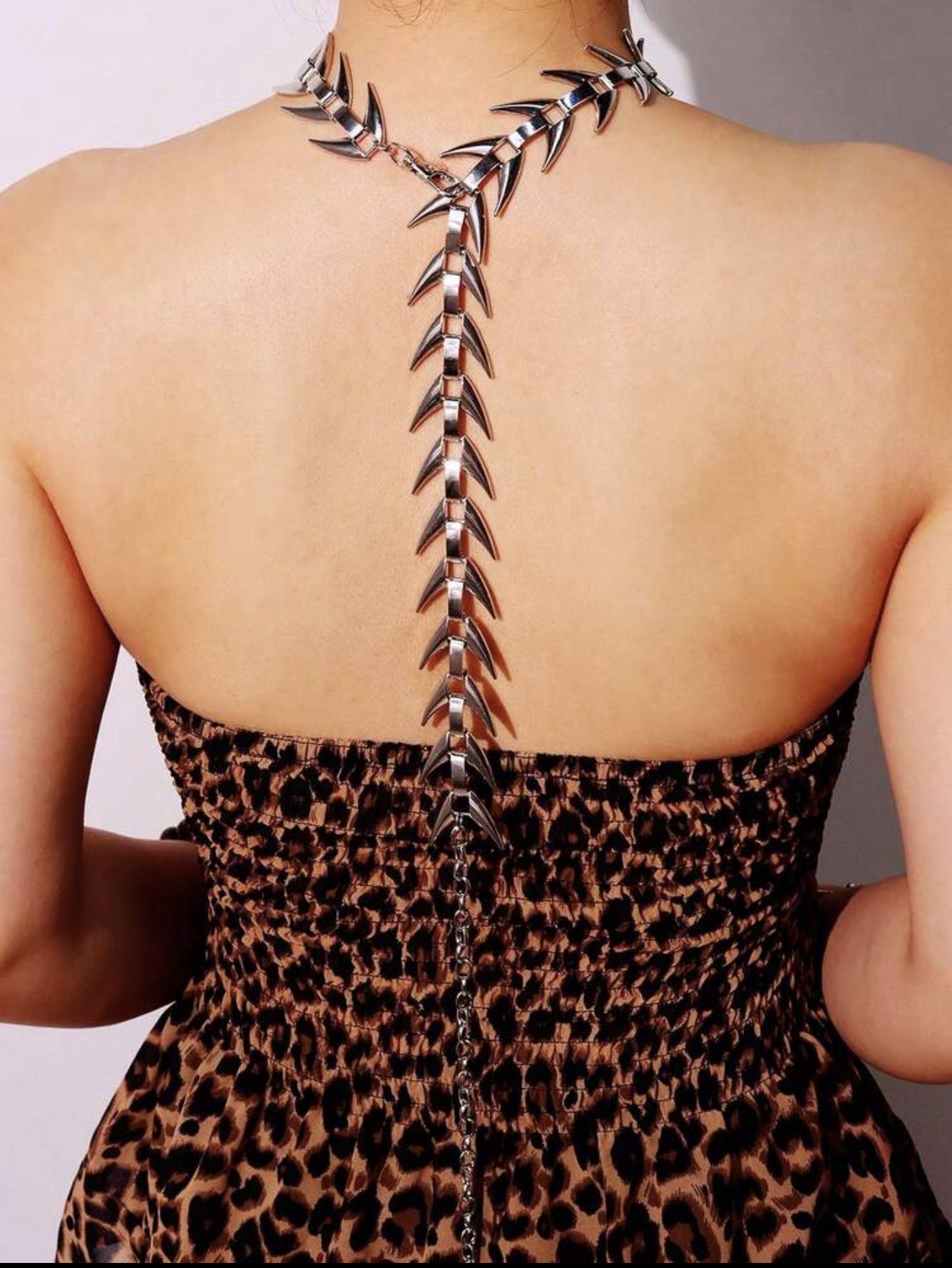 Thorn skeleton necklace 