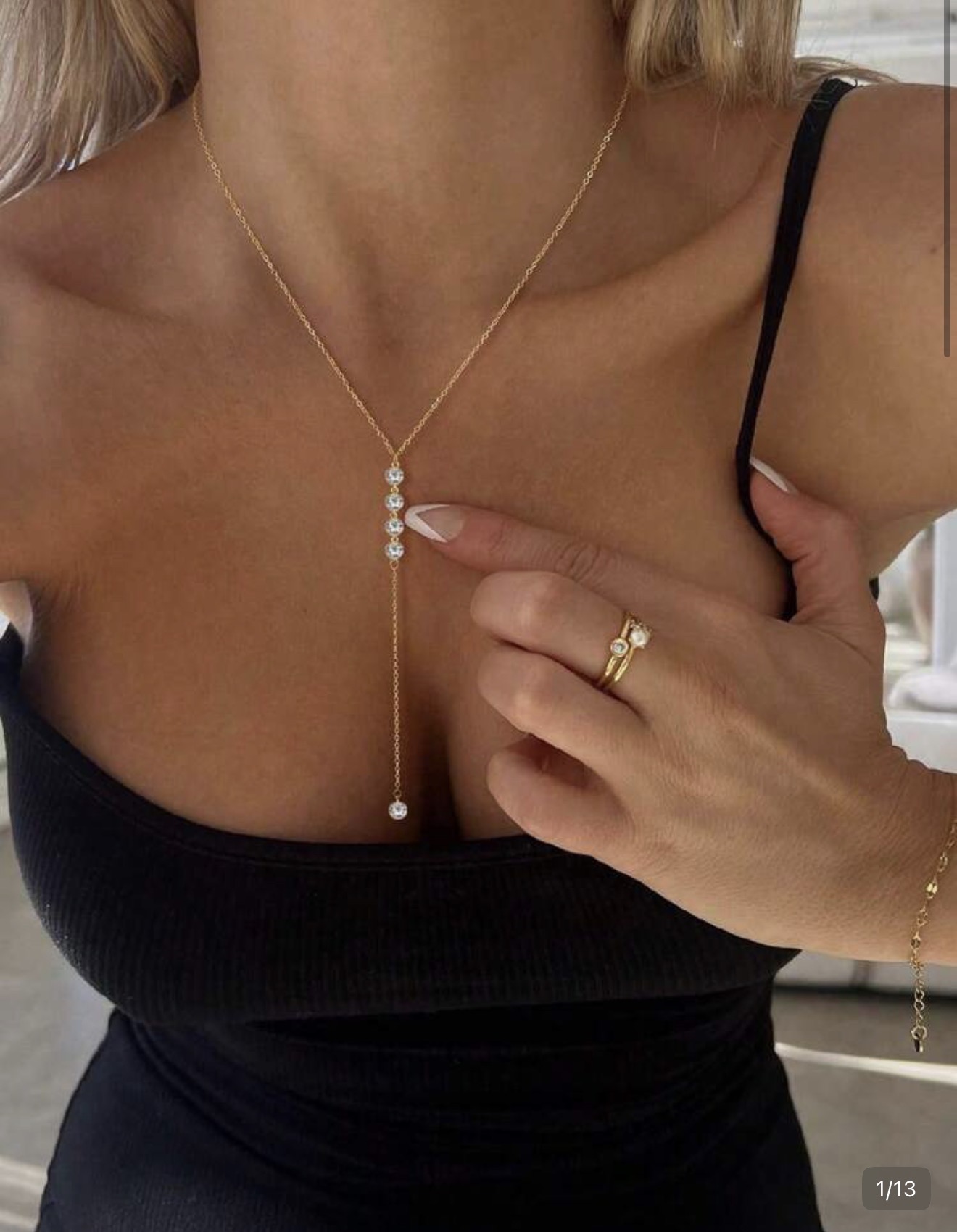 Neck lace dropping 