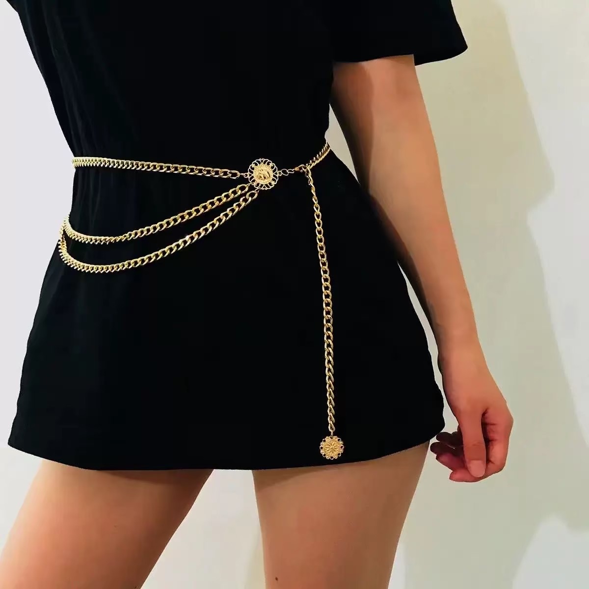 A fashion waist chain 
